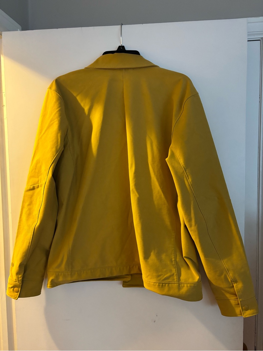 Lululemon Men’s City Excursion Jacket - Picture 3 of 3
